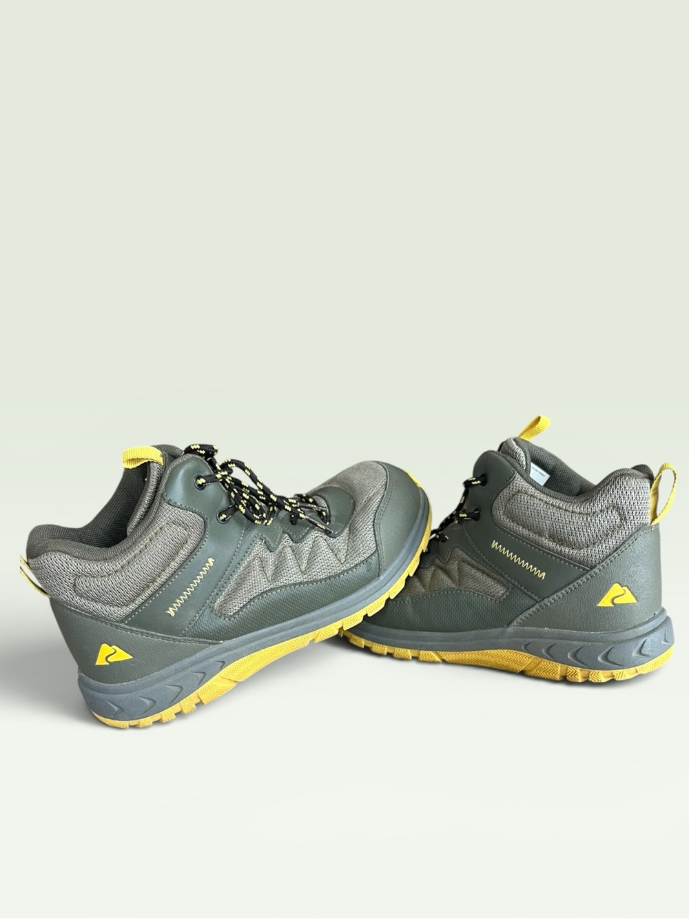Ozark Trail Hiking Boots, women’s 5